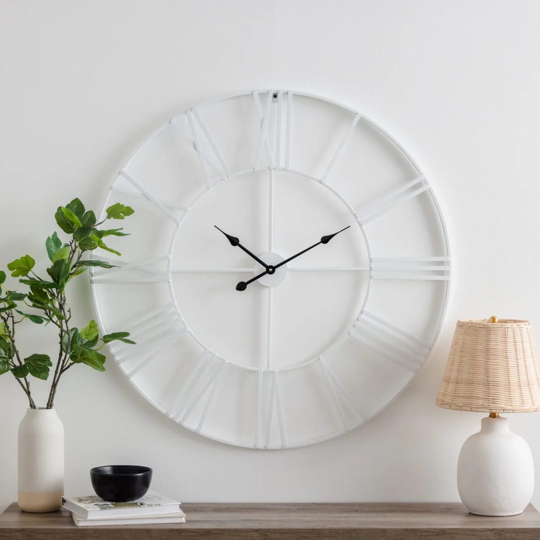 ZenVora Modern Round Metal Wall Clock, Decorative Circular Hanging Clock for Living Room, Bedroom and Office