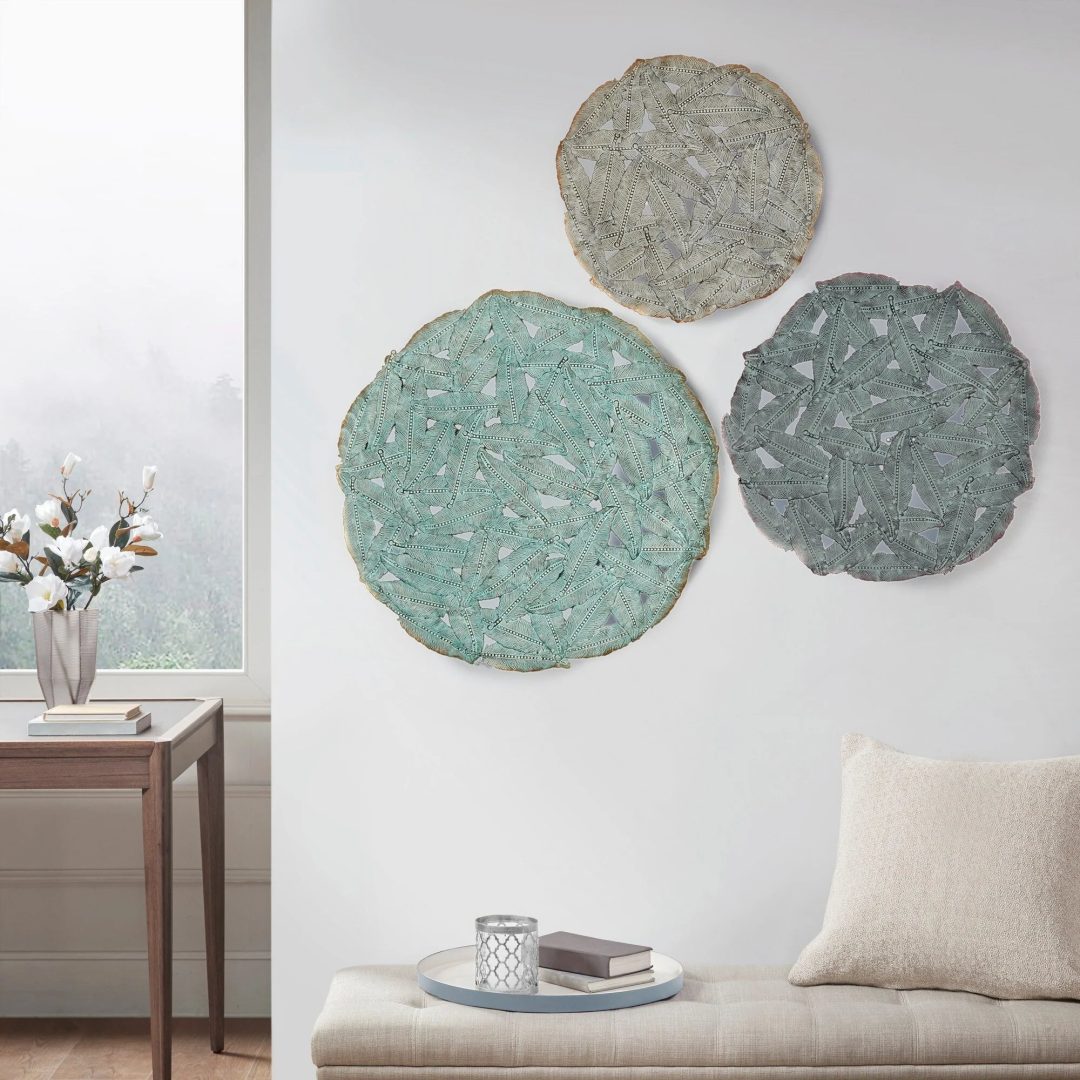 ZenVora Textured Feather 3-Piece Metal Disc Wall Decor Set, Decorative Wall Art for Home