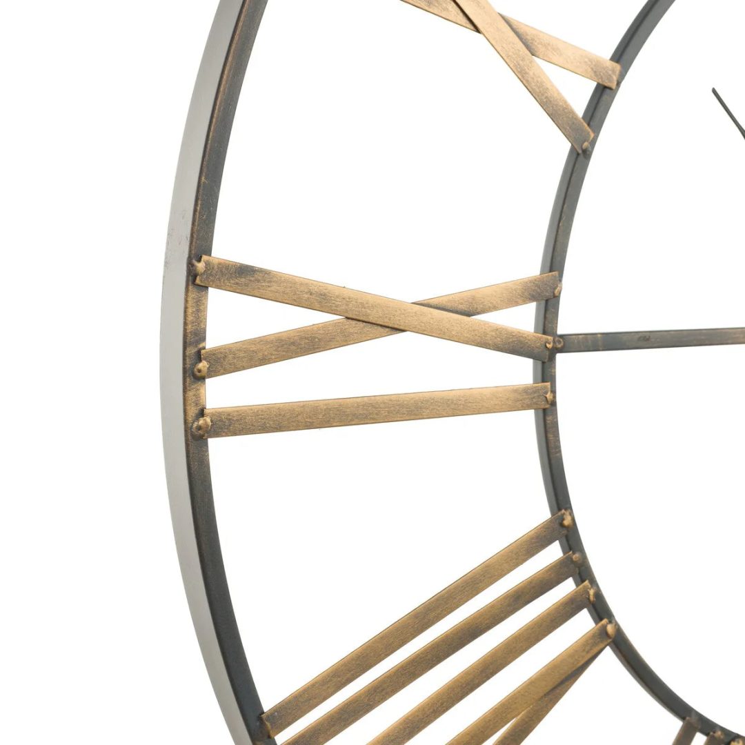 ZenVora Modern Round Metal Wall Clock, Decorative Circular Hanging Clock for Living Room, Bedroom and Office