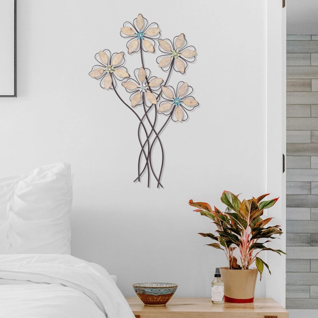 ZenVora Metal Wall Decor with 5 Flowers, Decorative Floral Wall Hanging Sculpture for Living Room, Bedroom and Home Decoration