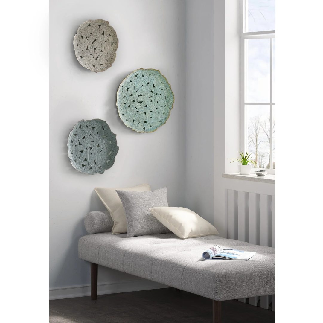 ZenVora Textured Feather 3-Piece Metal Disc Wall Decor Set, Decorative Wall Art for Home