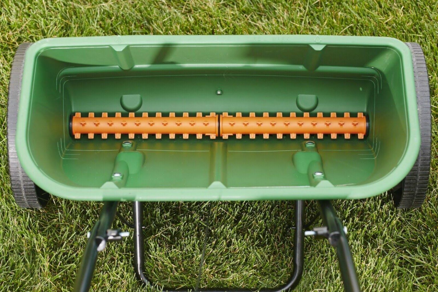 ZenVora Classic Drop Spreader