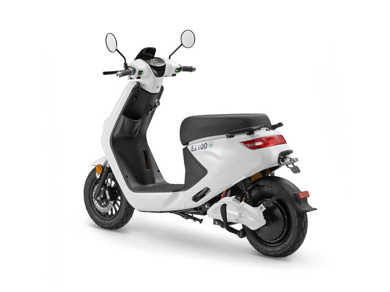ZenVora 2000W 60V Electric Scooter – 45 km/h Top Speed, 71 km Range, 2-Seater Mokick