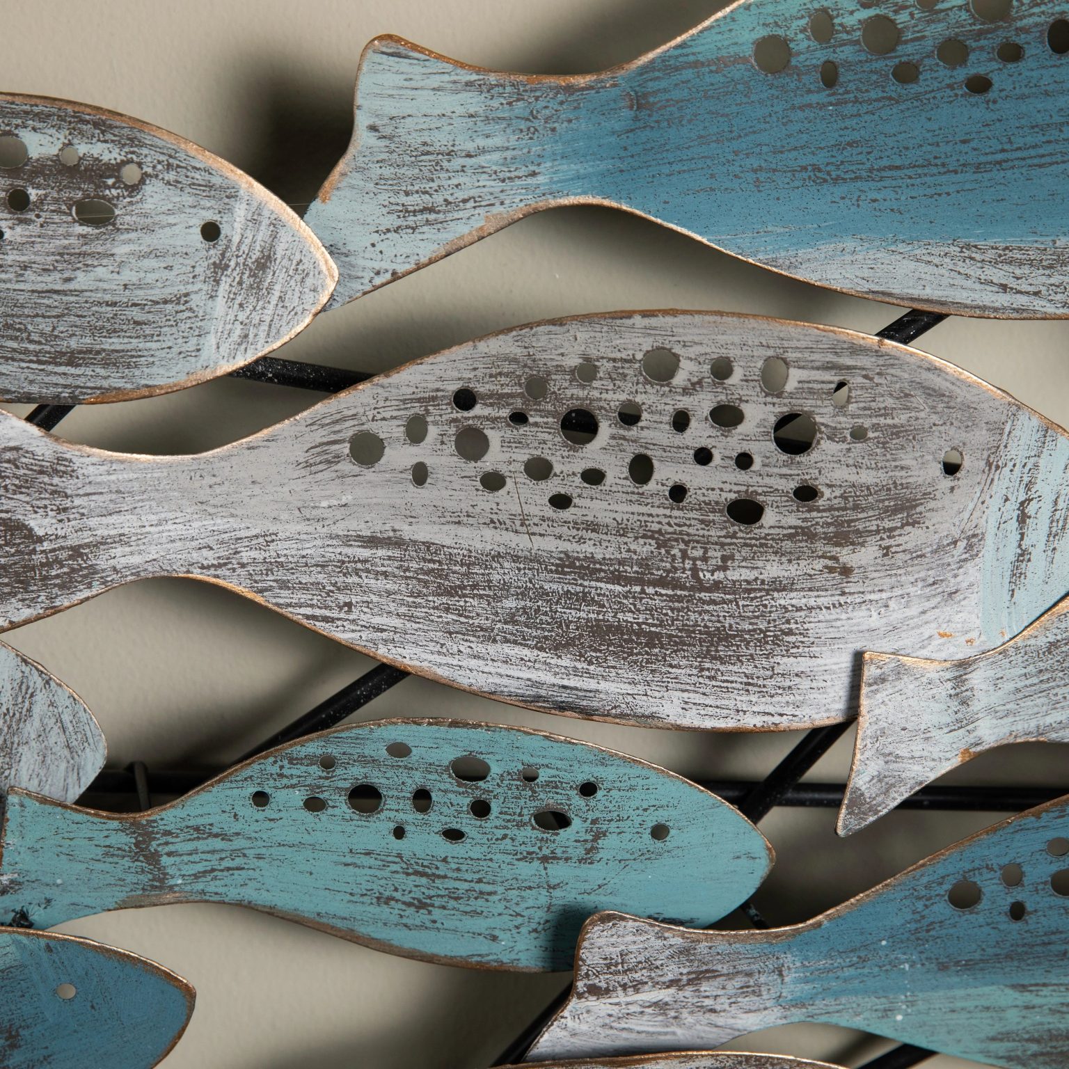 ZenVora Modern Coastal Metal Wall Art, Decorative Fish Wall Sculpture for Living Room, Bedroom and Home Decoration