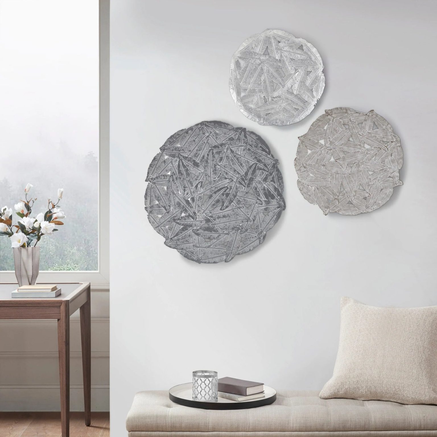 ZenVora Textured Feather 3-Piece Metal Disc Wall Decor Set, Decorative Wall Art for Home