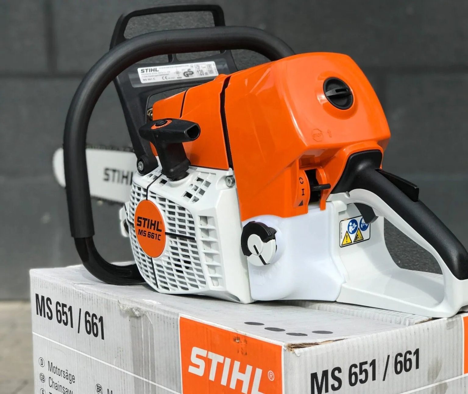 ZenVora MS 661 C Professional Chainsaw with Bar and Chain - New